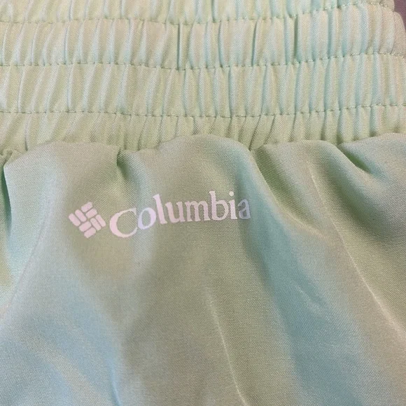 Columbia Neon Green Drawstring Running Shorts Size M - Picture 5 of 7